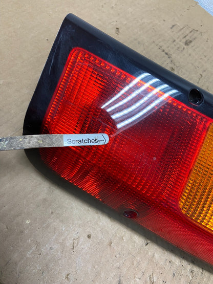 2003 - 2004 Land Rover Discovery 2 Left Driver Lh Side Tail Light AC8236 DG3