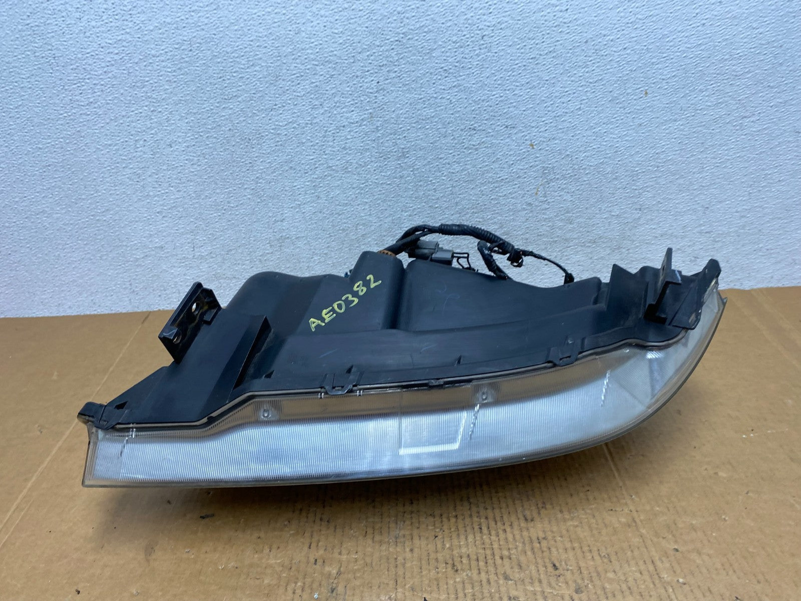 2004 2005 2006 Acura MDX Right Passenger RH Headlight Halogen AE0382 DW7