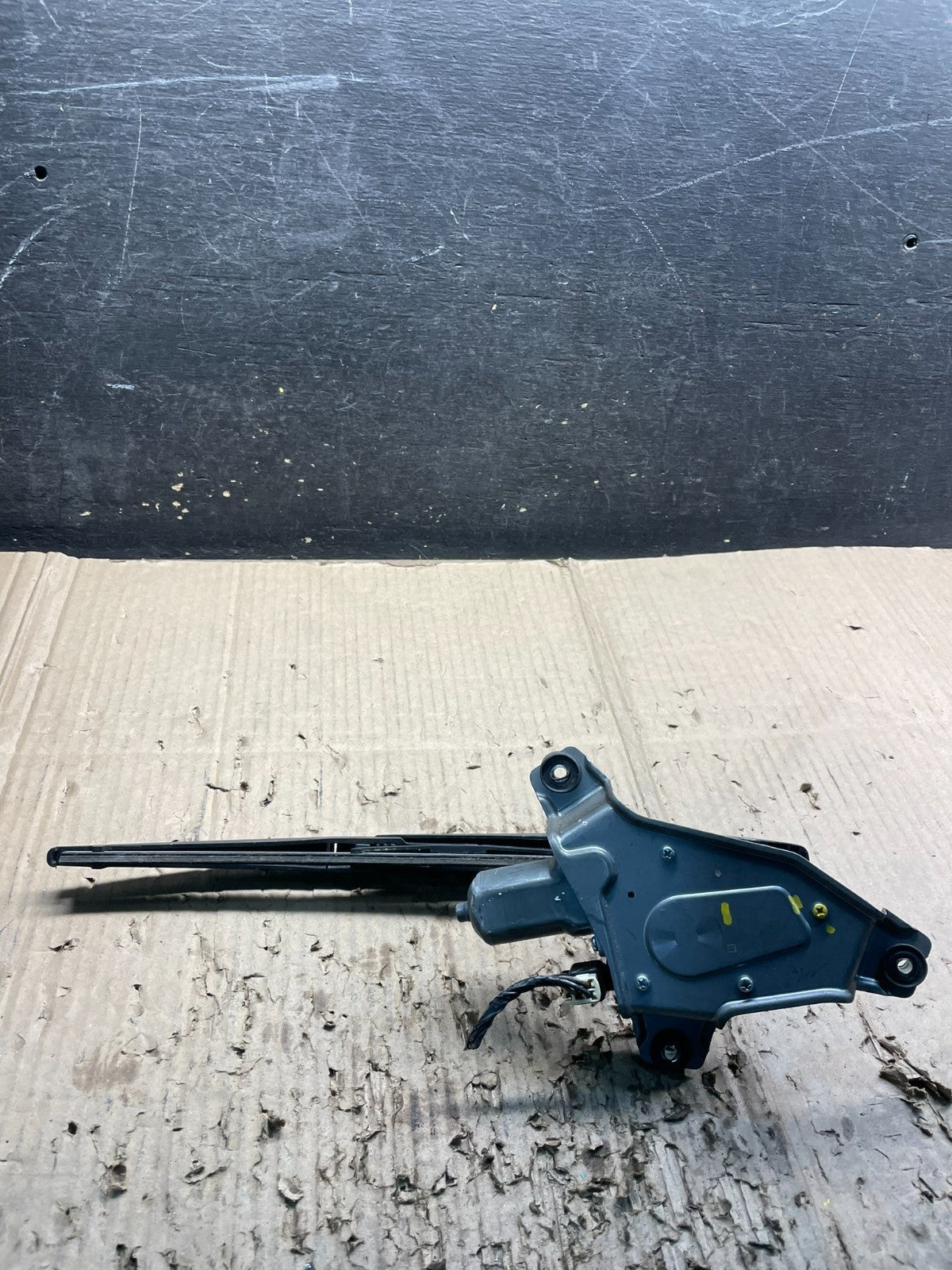 2014-2021 Dodge Durango  Tailgate Back Door Rear Wiper Motor Wiper X3992 DG5