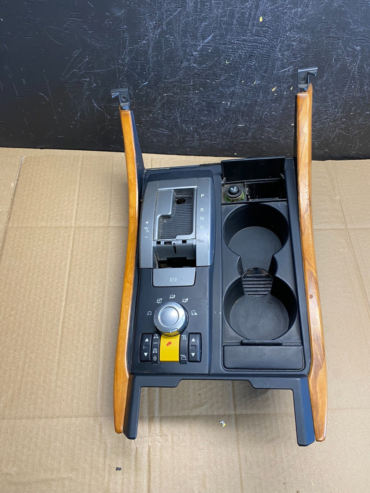 2010-2013 Land Rover Sport Center Console Control Shifter Cup Hol Trim ac9260 DG1