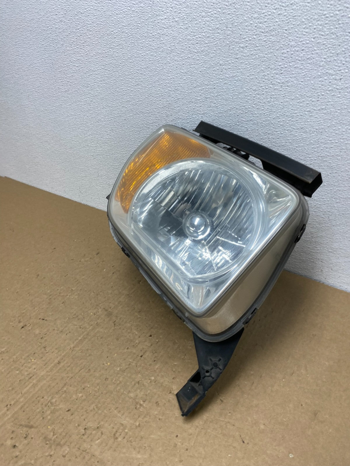 2003 to 2006 Honda Element Right Passenger Rh Side Headlight Oem AC1034 DW1