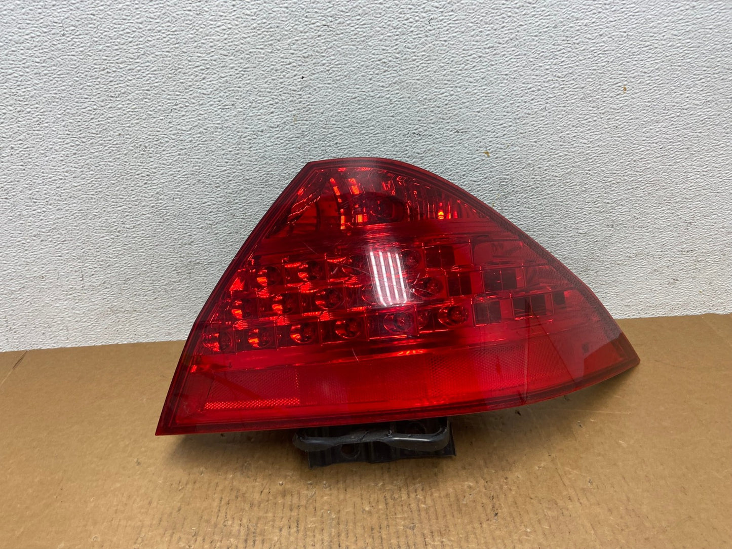 2006 - 2007 Honda Accord Right Passenger Side Tail light AD0468 LK0