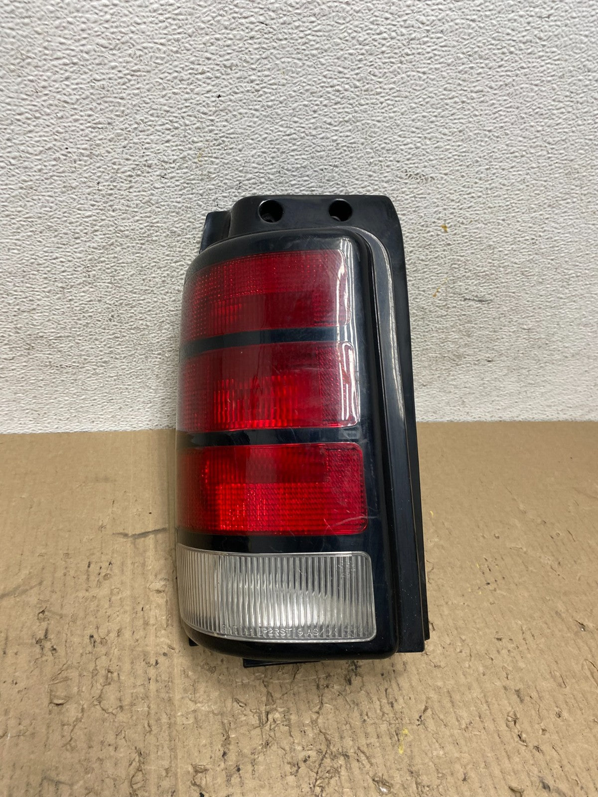 1994 to 1995 Dodge Grand Caravan Left Driver LH Side Tail Light AF7129 DG0