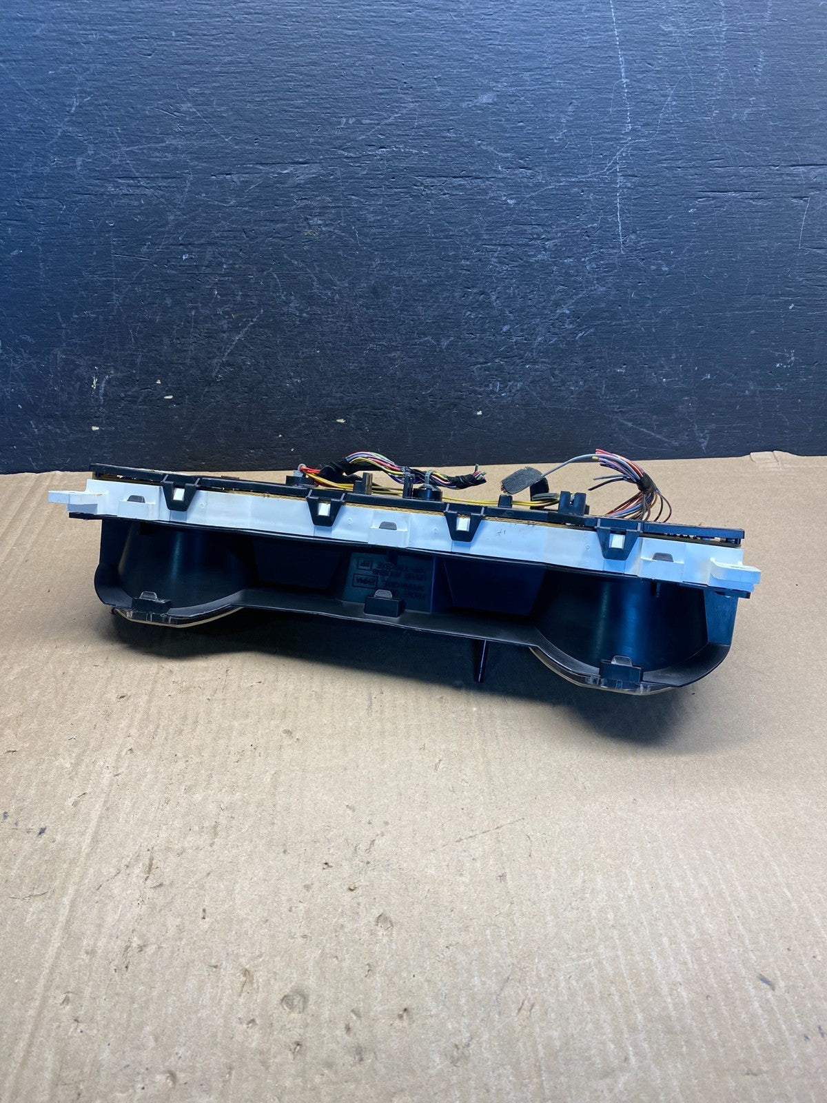 2002-2004 Nissan Pathfinder Xterra Cluster Speedometer Instrument AE7600 DG4