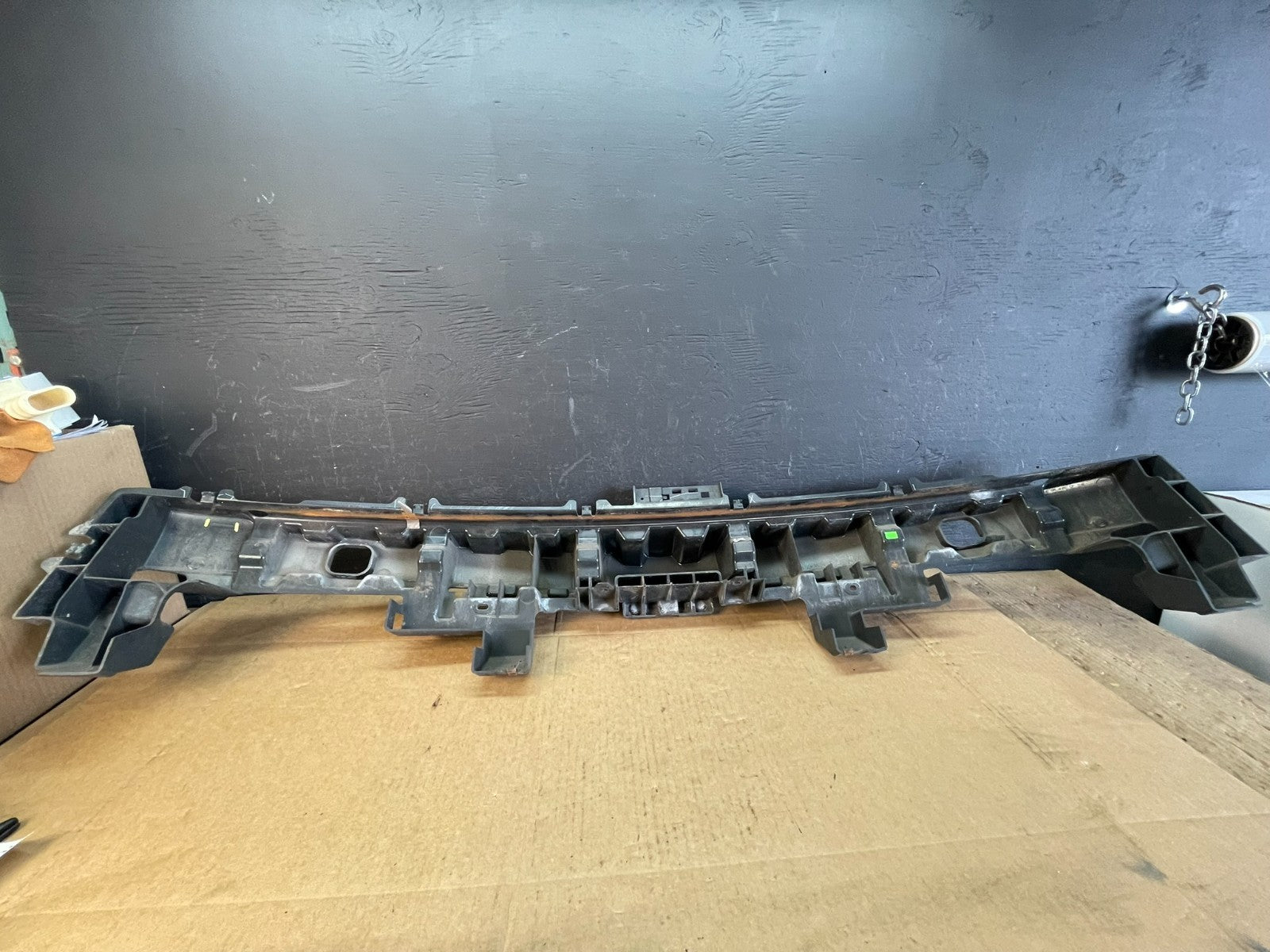 2011 to 2015 Cadillac Rear Bumper Impact Absorber 22854821 AC49993
