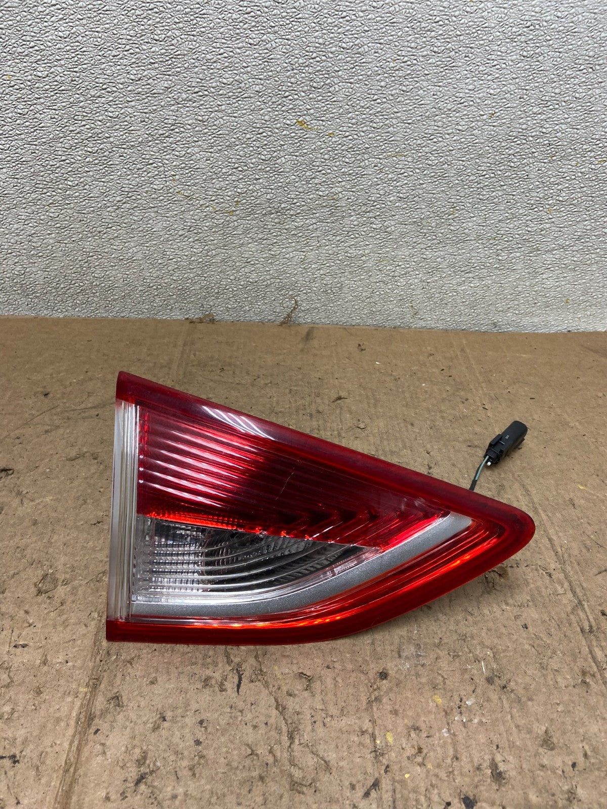 2013 to 2016 Ford Escape Left Driver LH Side Inner Tail Light OEM AA43260