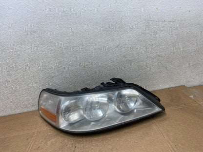 2005 to 2011 Lincoln Town Car Right Passenger Rh Side Headlight OEM Y5630 DW0
