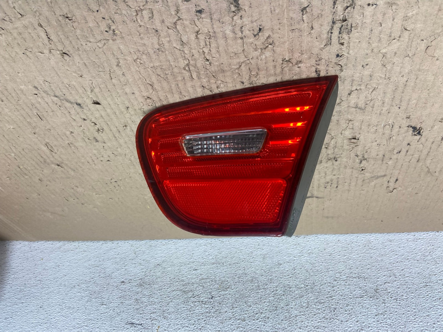 2007-2010 Hyundai Elantra Right Passenger RH Tail Light Inner AF7147 LK0
