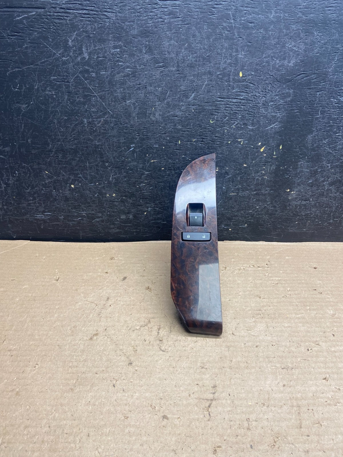 2007-2014 Tahoe Yukon Suburban Escalade Passenger Window Switch Control AH53940