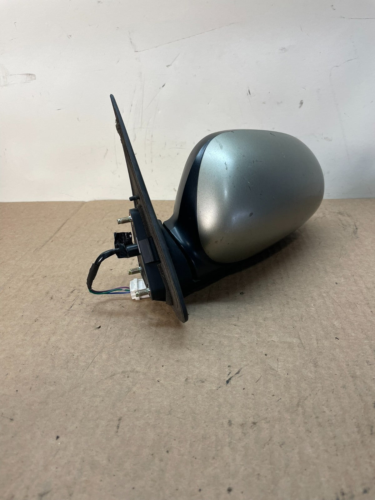 2000 to 2004 Infiniti i30 i35 Front Left Driver LH View Door Mirror AG2789 MS1
