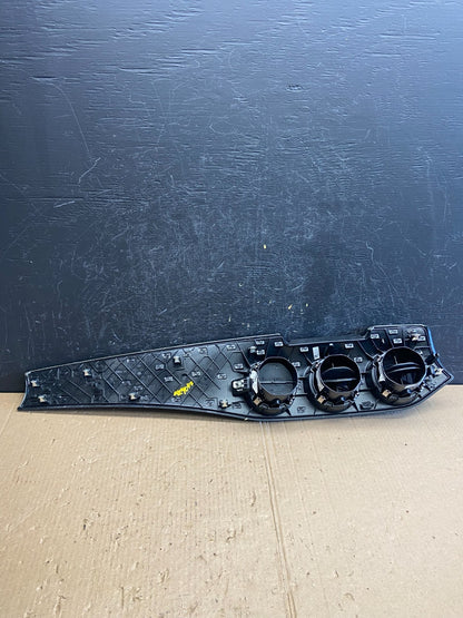 2014 to 2016 Mercedes CLA CLA250 Front Dashboard Air Vent Wood Trim AE4047 DG5