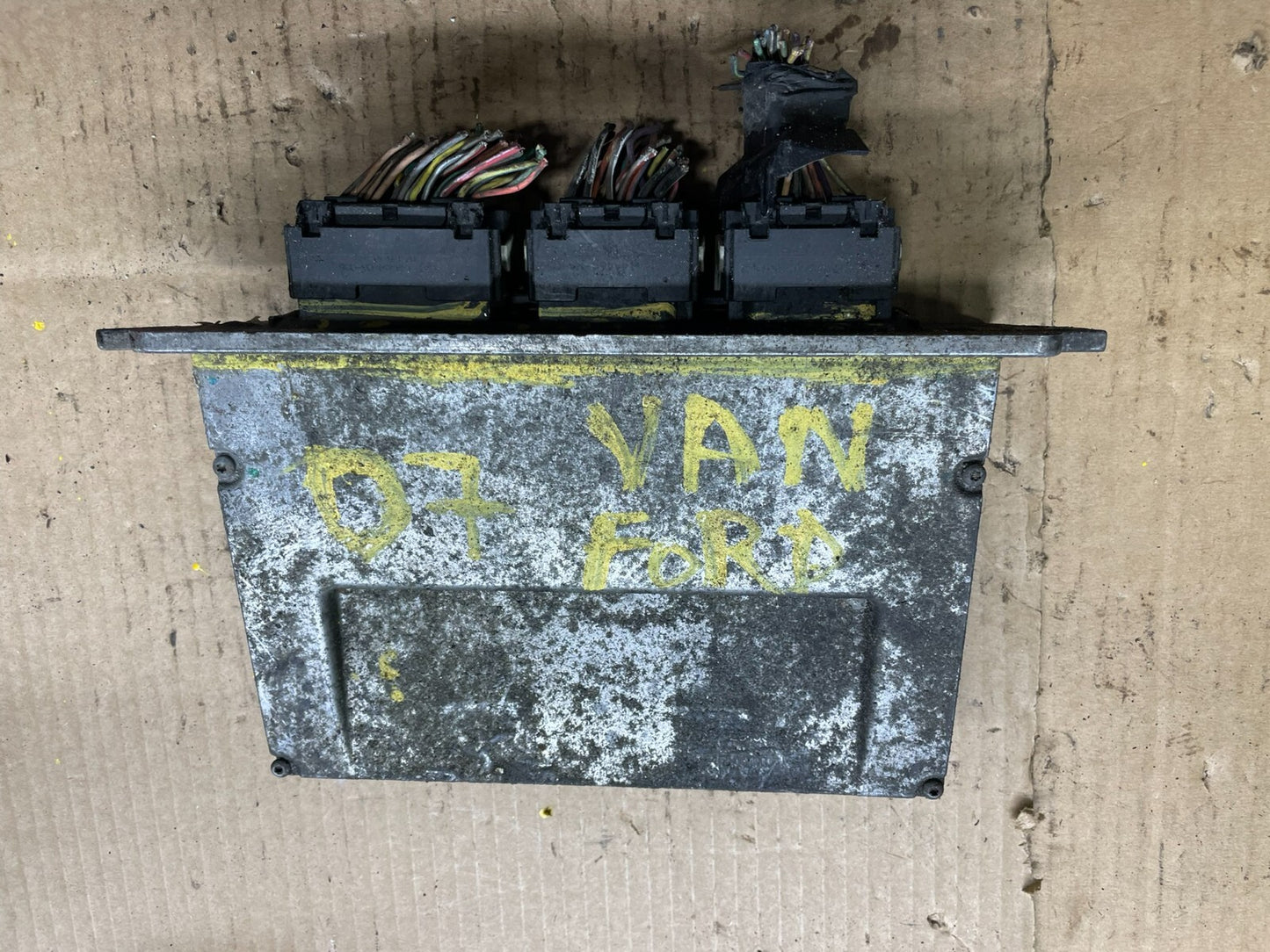2007 to 2008 Ford E150 Computer Engine ECM 7C2A-12A650-BBA N4935 DG1