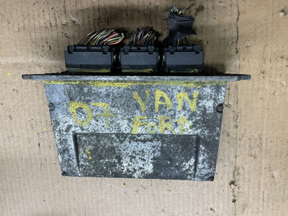 2007 to 2008 Ford E150 Computer Engine ECM 7C2A-12A650-BBA N4935 DG1