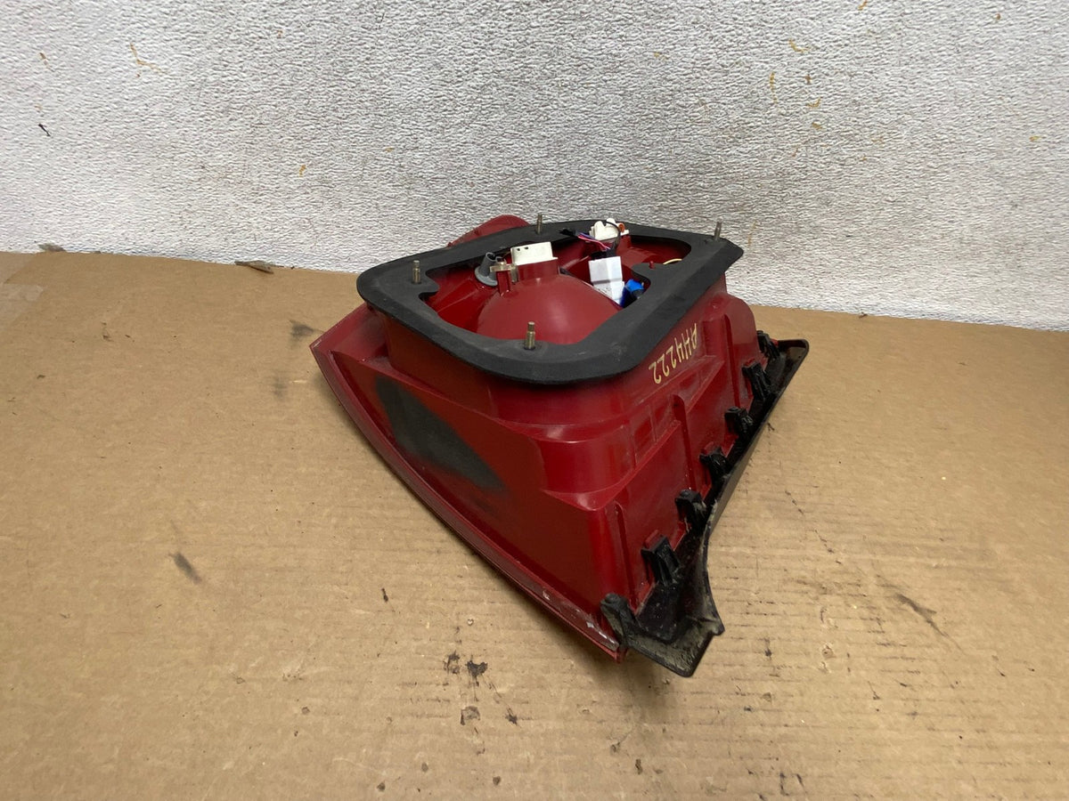 2007 2008 2009 Kia Spectra 5 Hatchback Right Passenger Tail Light AH4222 LK5