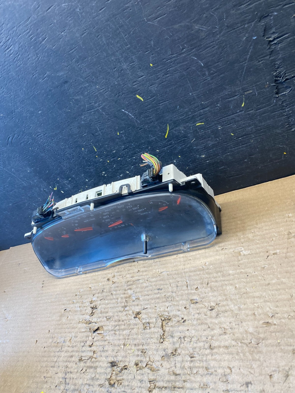 2004 to 2008 Ford E150 E250 Speedometer Cluster Gauge S9020 DG2