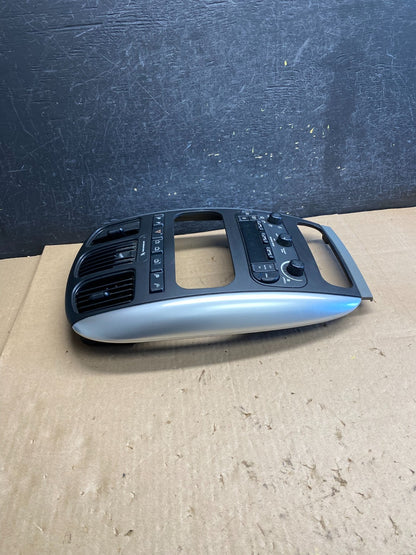 2004-2007 Chrysler Town Country Climate Control Panel Center Dash Trim ai3083 DG1