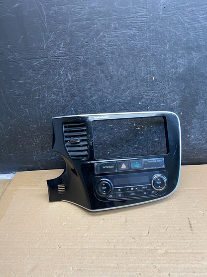 2014-2019 Mitsubishi Outlander Radio A/C Heater Climate Control Bezel AG5291 DG0
