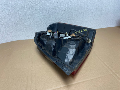 2004-2007 Toyota Highlander Left Driver LH Side Tail Light OEM AC3746 LK5
