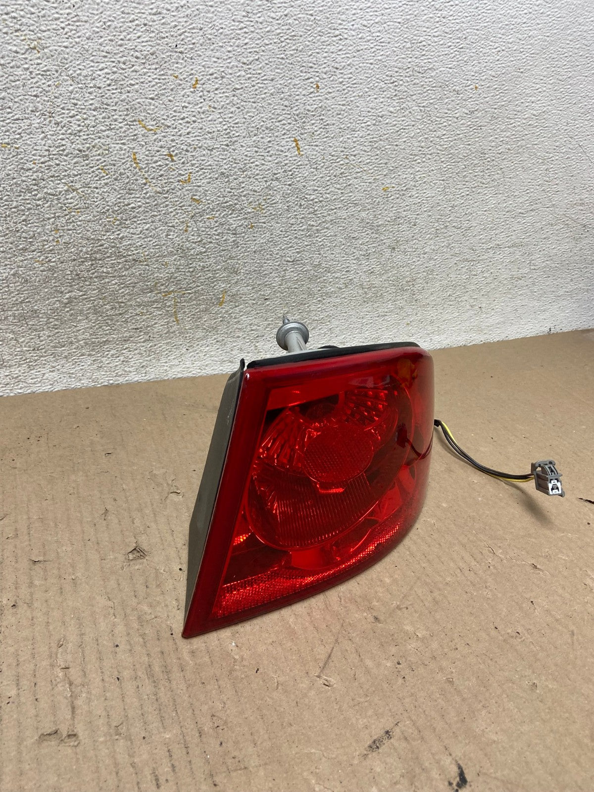 2006 to 2008 Buick Lucerne Right Passenger RH Side Tail Light AH6816 LK1