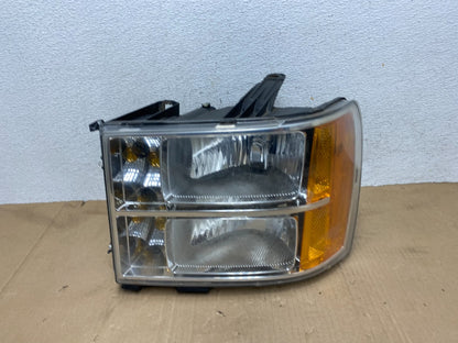 2007 - 2014 GMC Sierra Left Driver LH Side Halogen Headlight AE9109 DW0