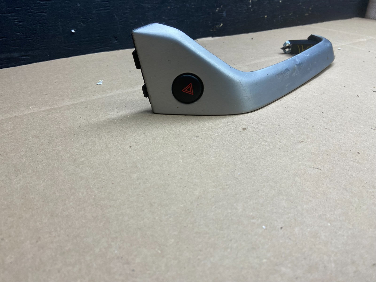 2009-2010 Nissan Murano Dash Trim Panel With Hazard Buttom Switch OEM t9091 DG0