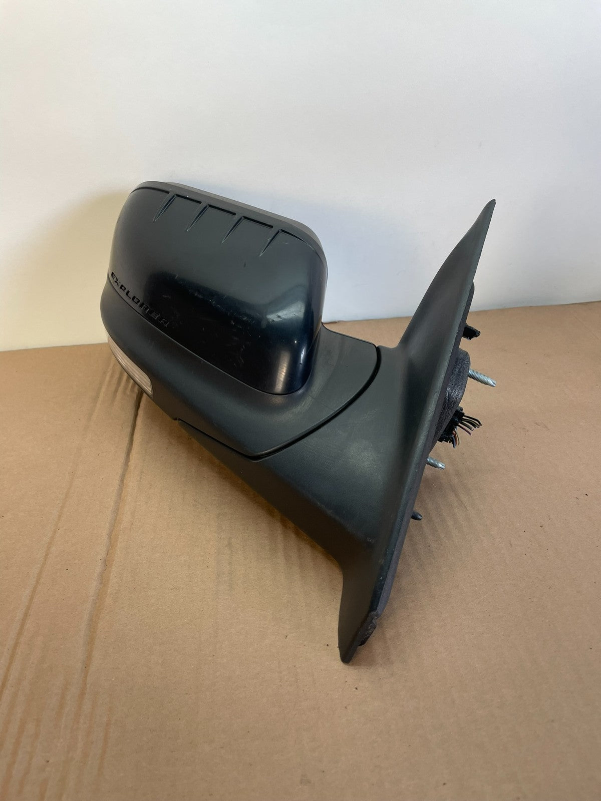 2011 to 2015 Ford Explorer Right Passenger View Door Mirror AG7729 DG1