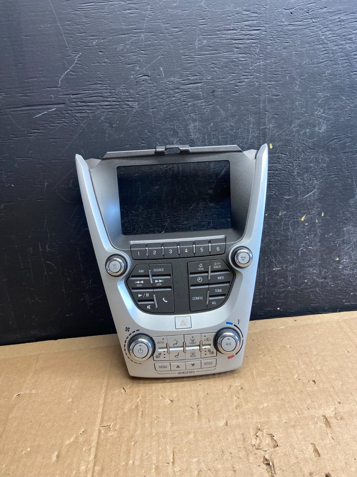 2016-2017 Chevy Equinox Terrain Radio Face Climate Control Panel Bezel ad2240 DG0