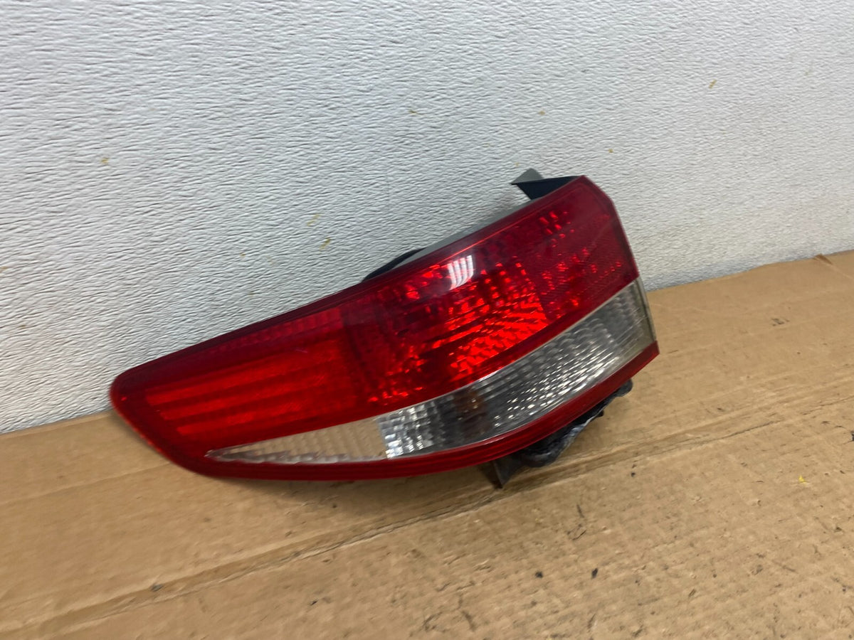 2003 to 2004 Honda Accord Sedan Left Driver Lh Side Tail light M7770 DW2
