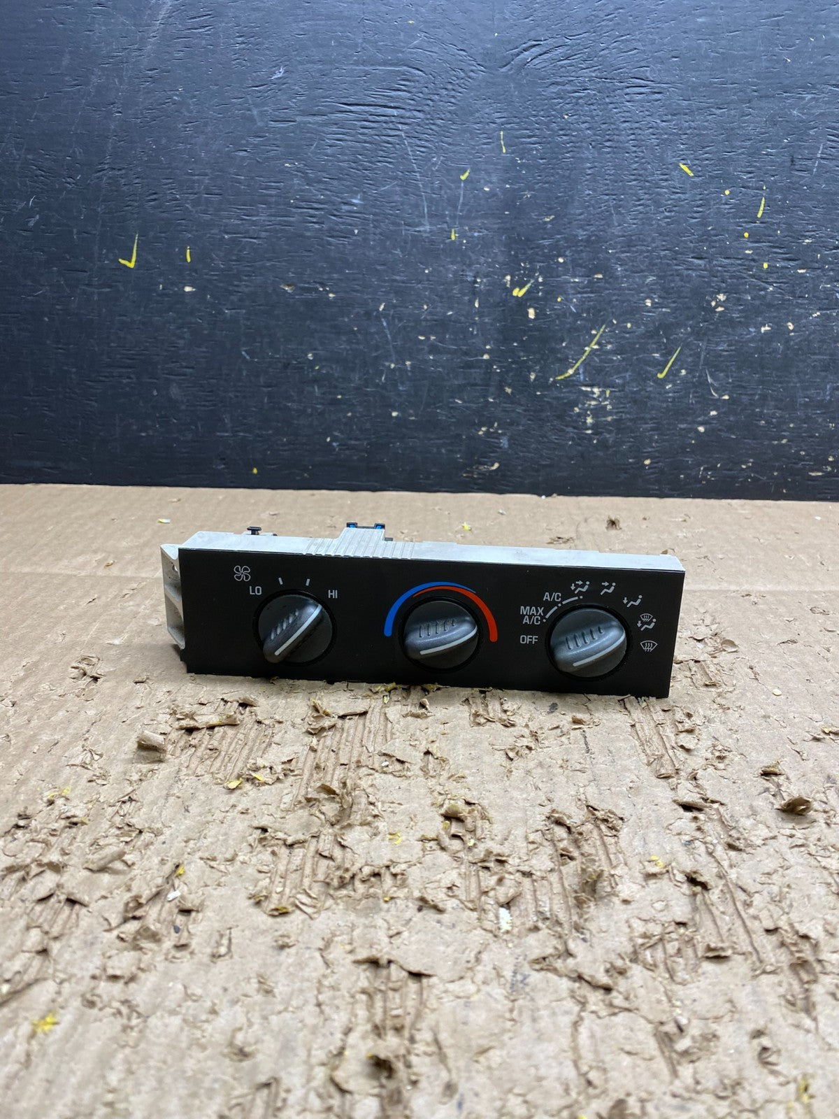2001 - 2007 GMC Chevrolet Express 1500 Climate Control A/C V7598 DG0