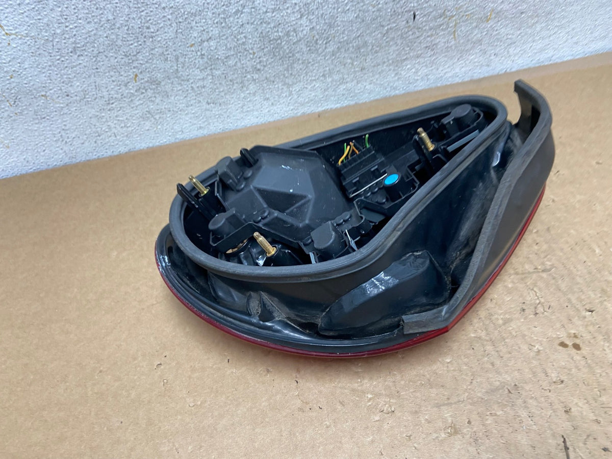 2001 to 2008 Jaguar X-Type Left Driver LH Side Tail Light AI3449 LK6