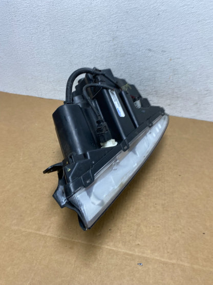 2003 to 2006 Kia Sorento Right Passenger Rh Side Headlight Halogen AD4519 DW9