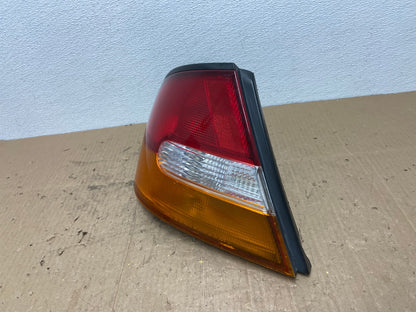 1998 1999 Nissan Altima Tail Light Left Driver Lh Side Oem AB8621 LK1