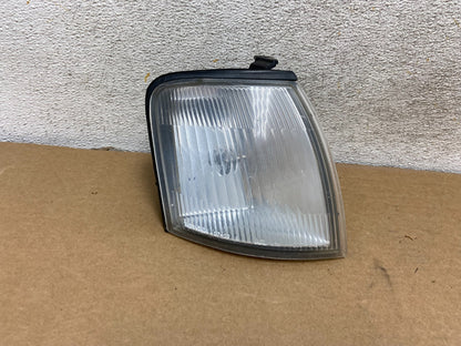 1995 - 1997 Toyota Avalon Right Passenger Front Turn Park Signal AH4407 DG0