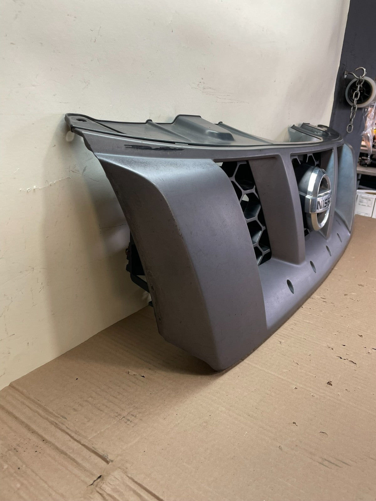 2005 2006 2007 2008 Nissan Xterra Front Upper Grill Grille AH6581 DG2
