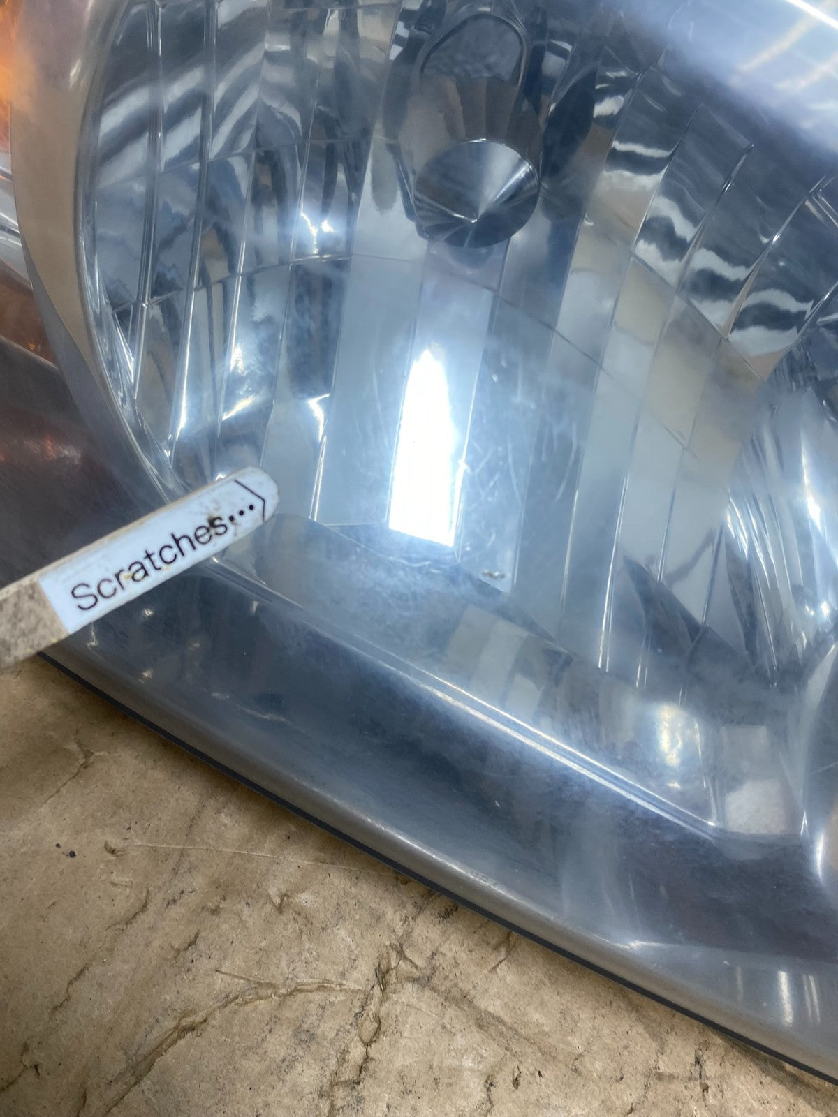 2004 2005 2006 Toyota Highlander Headlights Left+Right Side AD1390 DW4
