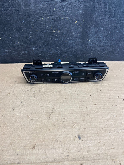 2017 2018 2019 Kia Cadenza Ac Heater Climate Control Panel AH5432 DG0