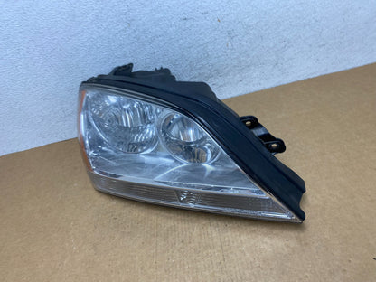 2003 to 2006 Kia Sorento Right Passenger Rh Side Headlight Halogen AD4519 DW1