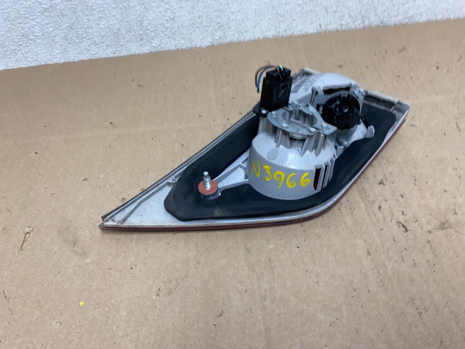2004 2005 2006 Bmw X3 Left Driver Lh Inner Tail Light N3966 DW6