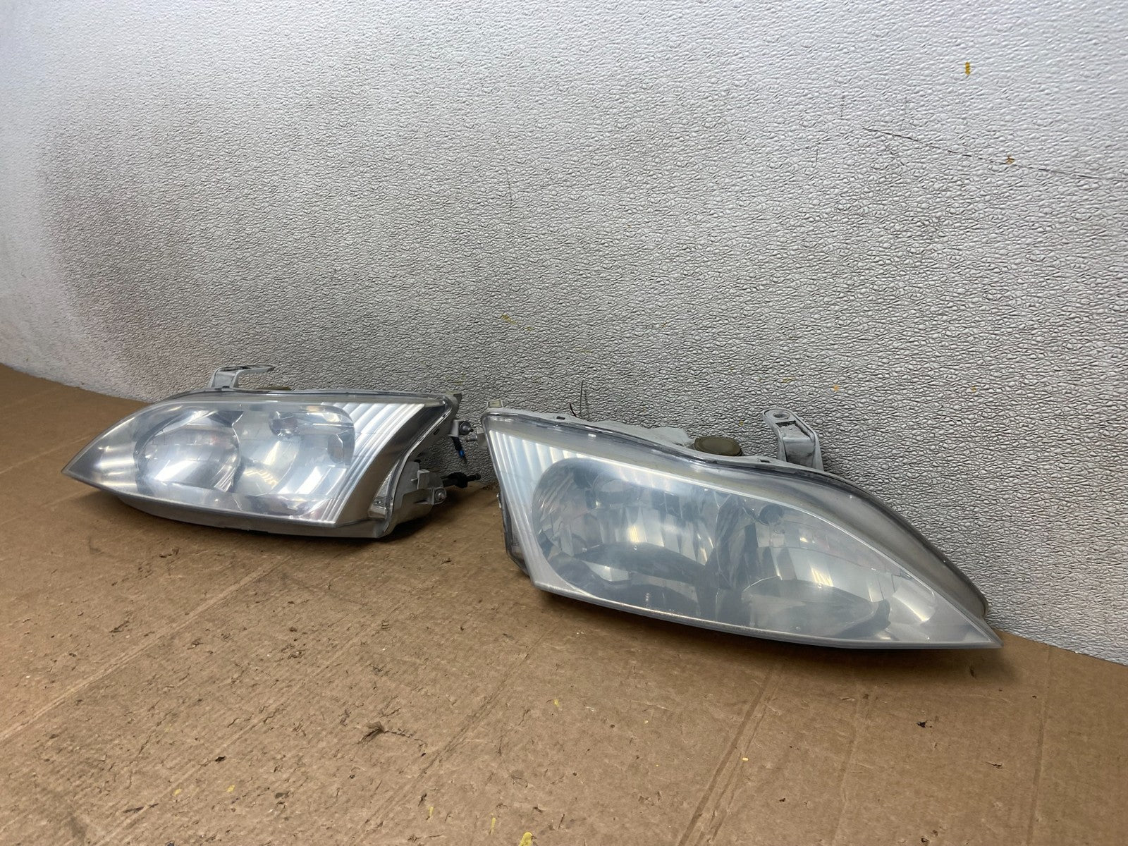 1997-2001 Lexus Es300 Left+Right Headlights Halogen AA3761 DW1