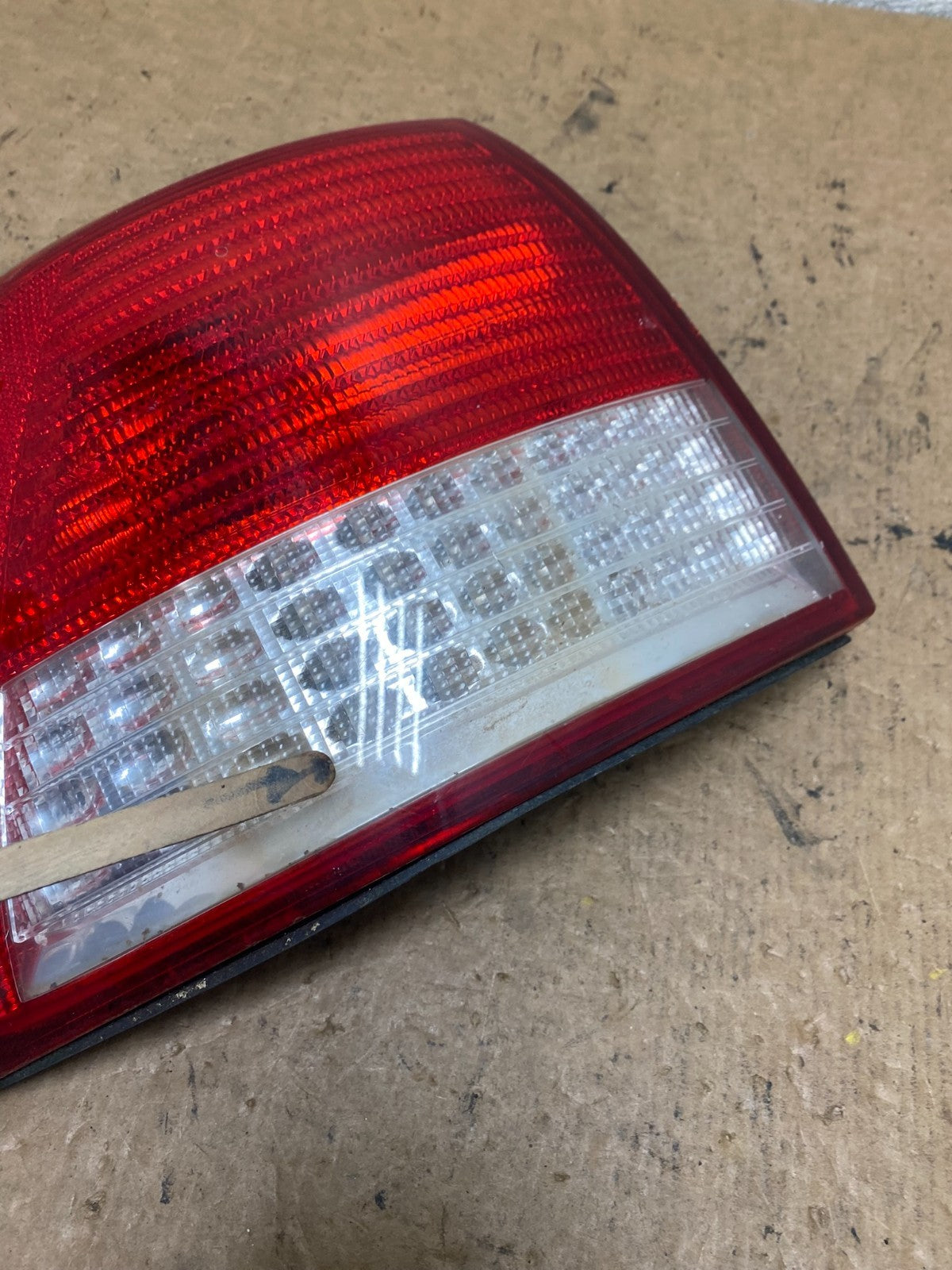 2000 to 2001 Cadillac Catera Left Driver LH Side Tail Light S7722 DW4