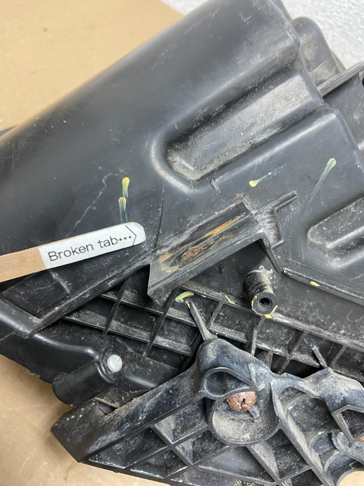 2009-2013 Nissan Rogue Right Passenger Xenon HID Headlight OEM AB6254 DW6