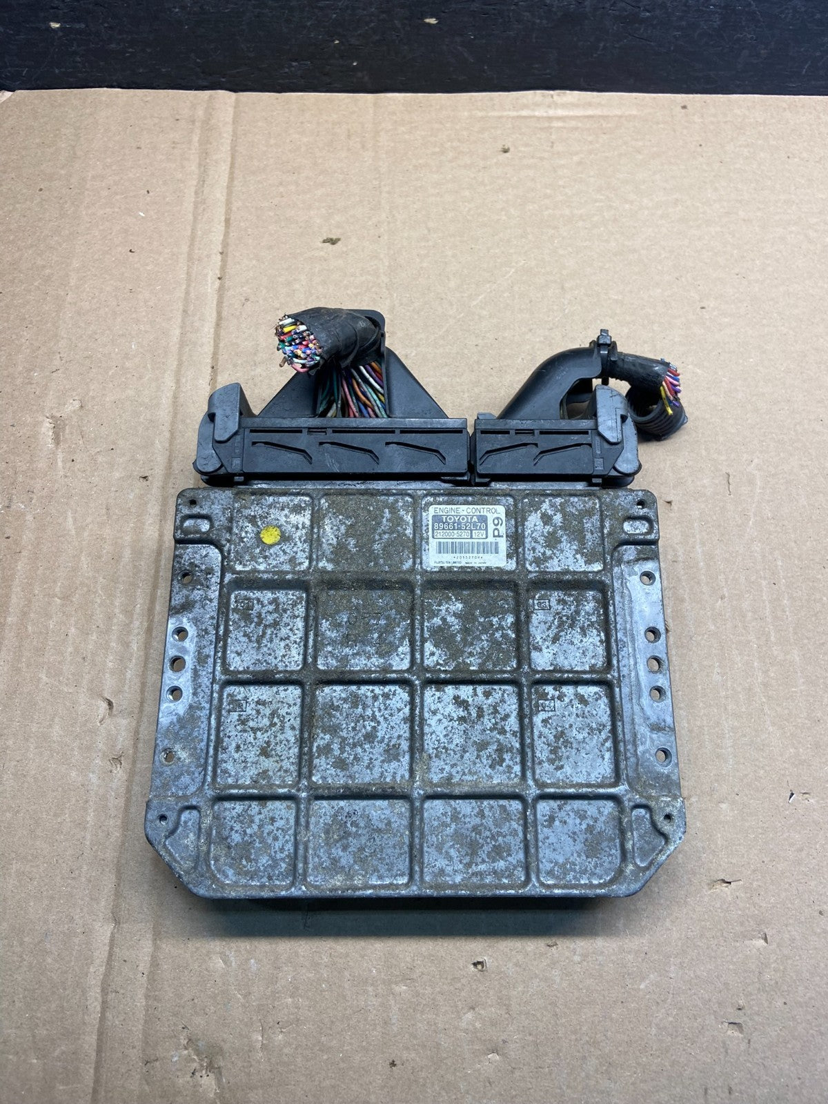 2010 Toyota Yaris Electronic Engine Control Module ECU ECM AE2280 DG1