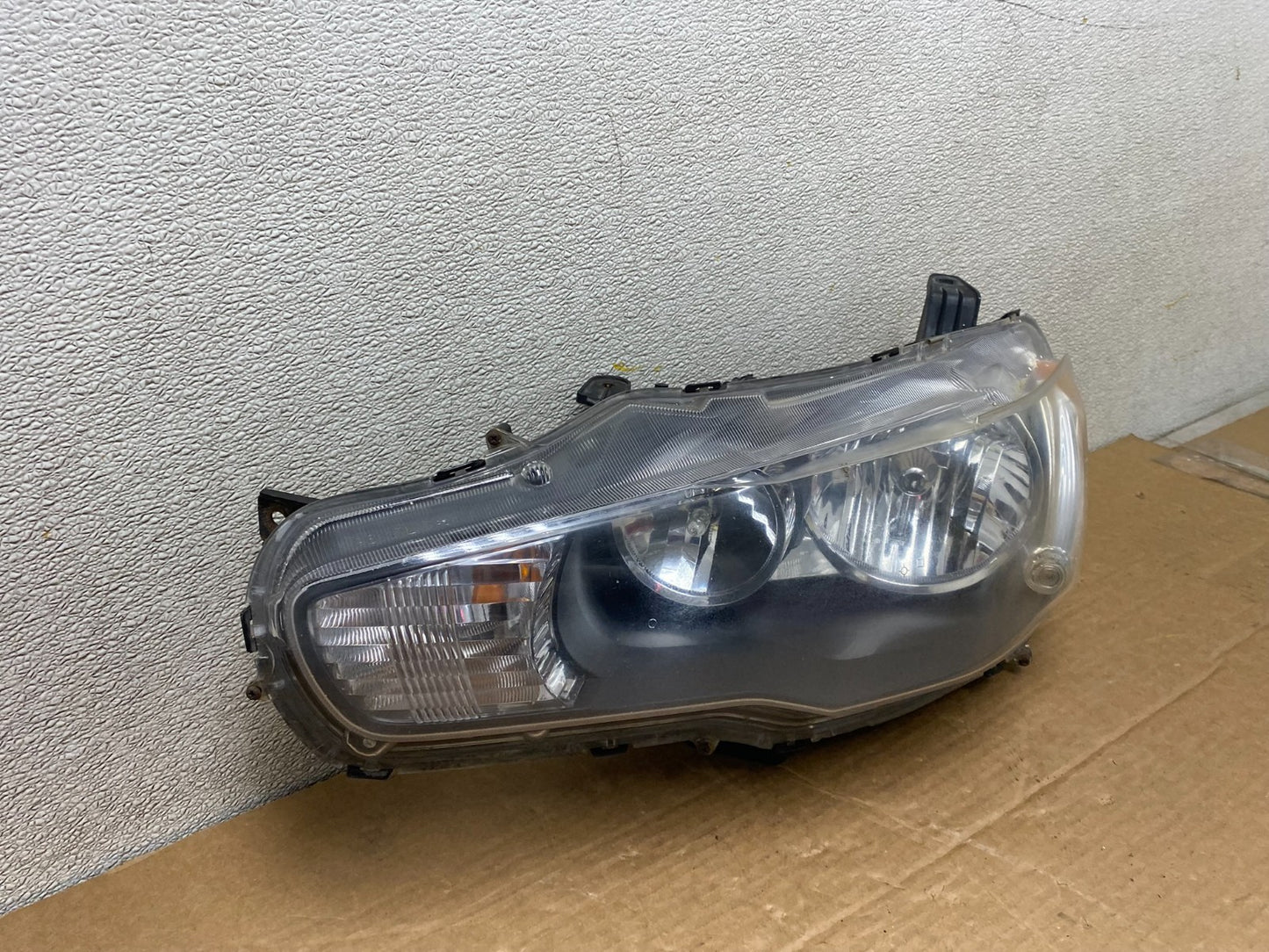 2010-2013 Mitsubishi Lancer Left Driver LH Side Headlight Halogen Z1361 DW2
