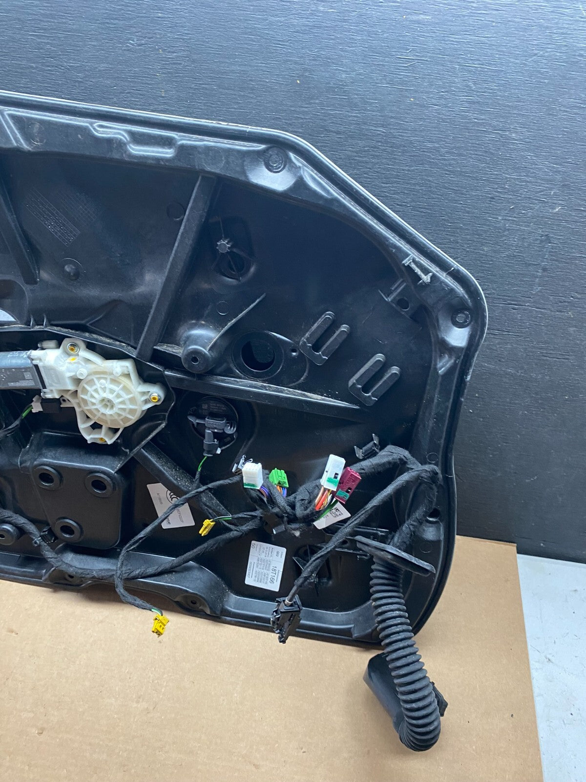 2014 to 2020 Mercedes-Benz W222 Front Left Side Window Regulator Panel L82392