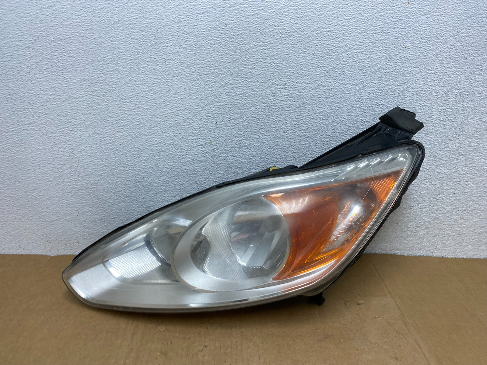 2013 to 2016 Ford C-MAX Left Driver LH Side Headlight AC8416 DW0