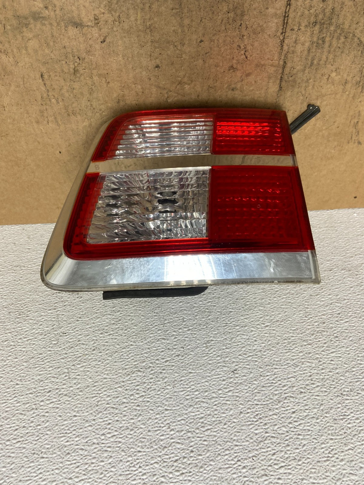 2007 to 2010 Saturn Outlook Right Passenger RH Inner Tail Light AC3736 DW0