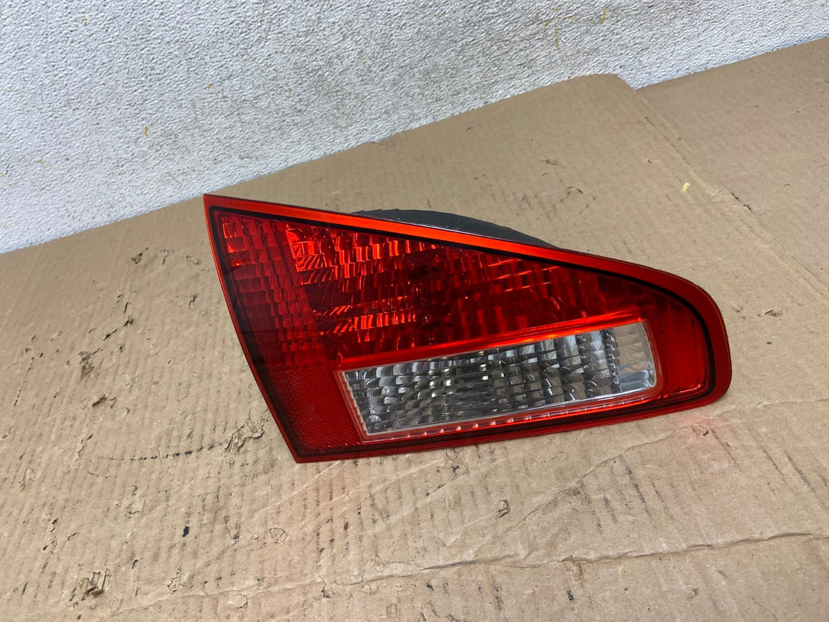 2008 to 2014 Subaru Tribeca Left Driver LH Side Tail Light Inner AI1338 LK0