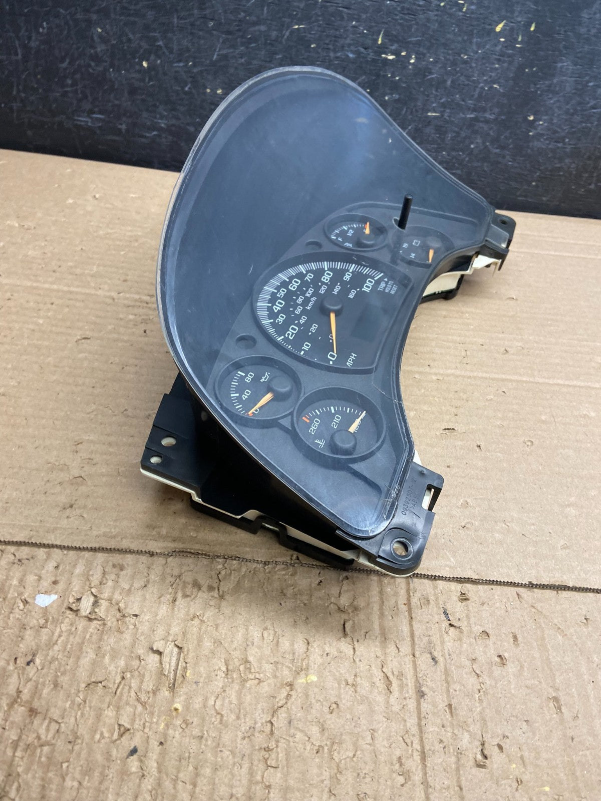 2004 to 2007 Chevrolet Express Speedometer Cluster Gauge AG0319 DG4