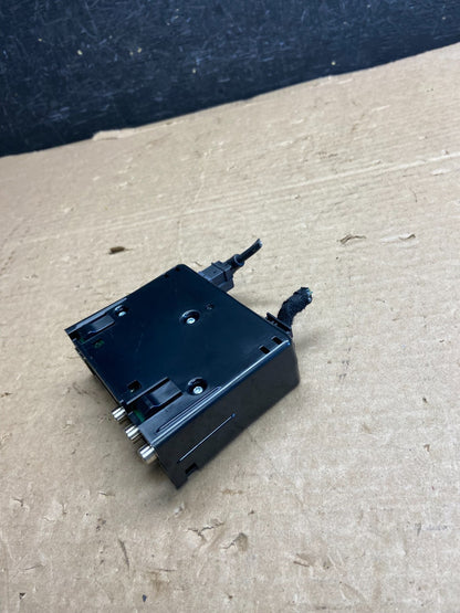2013-2019 Ford Escape USB Card Reader Media Interface Control Module AF2591 DG2