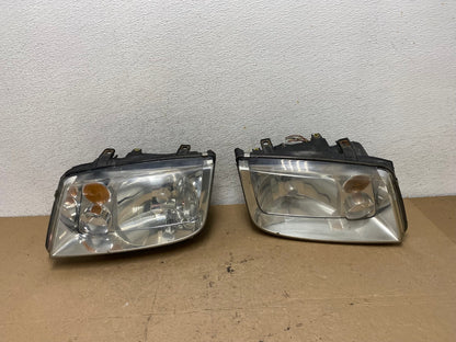 2002 to 2004 Volkswagen Jetta Left+Right Headlights AF4647 LK0
